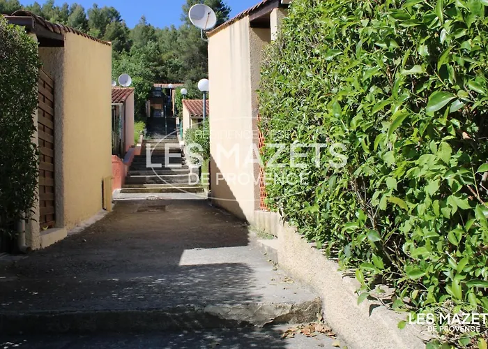 Mazet L'olivier Apartment